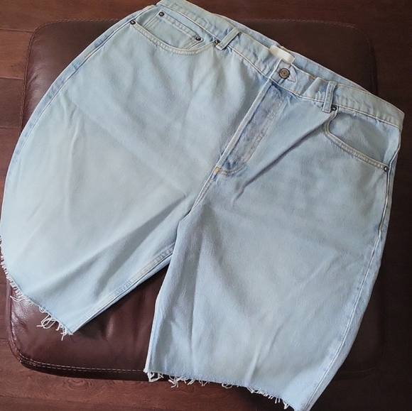 Boyish High Waisted Relaxed Fit Organic Cotton & Tencel Blend Bermuda Sh… - Picture 6 of 16